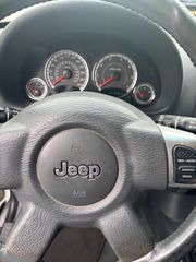 Jeep Cherokee 2005 3.7 LIMITED EDITION AUTO-thumb-7