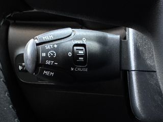 Citroen C3 2017 1.2 PURETECH SHINE-thumb-26