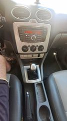 Ford Focus 2010-thumb-8