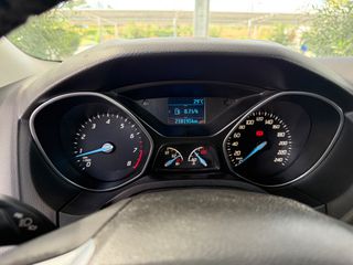 Ford Focus 2014 TITANIUM-thumb-12