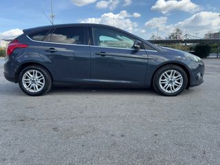Ford Focus 2014 TITANIUM-thumb-1