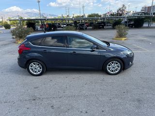 Ford Focus 2014 TITANIUM-thumb-2