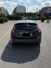 Ford Focus 2014 TITANIUM-thumb-4