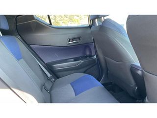 Toyota C-HR 2018 C-ULT-thumb-13