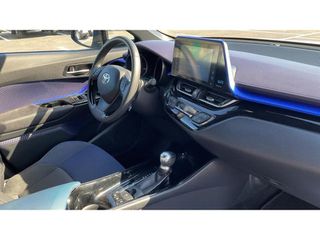 Toyota C-HR 2018 C-ULT-thumb-12