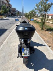Piaggio Beverly 350 2014-thumb-4