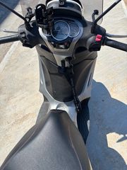 Piaggio Beverly 350 2014-thumb-9