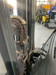 Linde 2009 H25-thumb-3