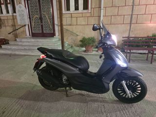 Piaggio Beverly 300 2016-thumb-6