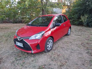 Toyota Yaris 2015-thumb-2