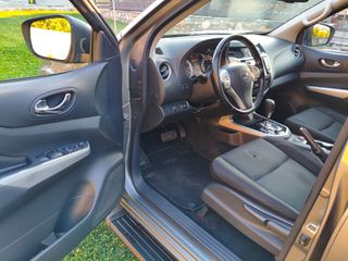 Nissan Navara 2021 NP300-thumb-14