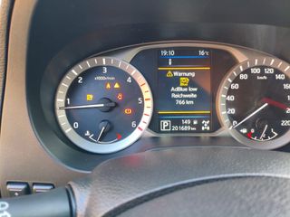 Nissan Navara 2021 NP300-thumb-22