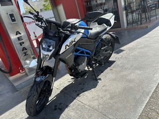 CFmoto 300NK 2025
