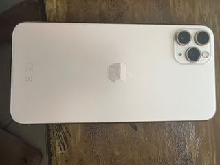 Iphone 11 pro max-thumb-5