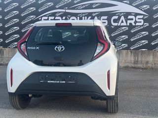Toyota Aygo (X) 2022 X-PLAY-thumb-21