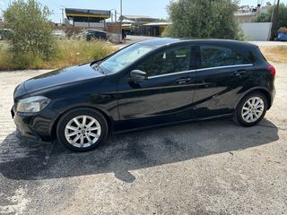 Mercedes-Benz A 180 2018-thumb-5