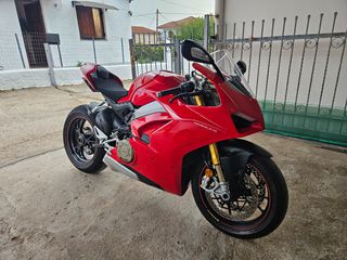 Ducati Panigale V4 S 2018-thumb-1
