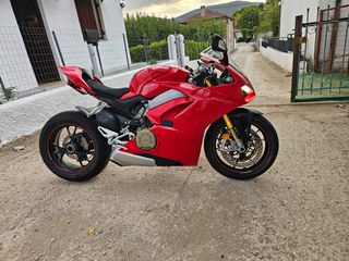 Ducati Panigale V4 S 2018-thumb-3
