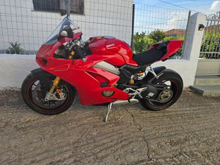 Ducati Panigale V4 S 2018-thumb-6