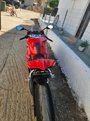 Ducati Panigale V4 S 2018-thumb-7