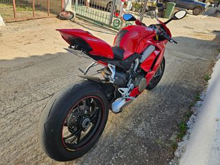 Ducati Panigale V4 S 2018-thumb-8