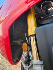 Ducati Panigale V4 S 2018-thumb-9