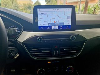 Ford Focus 2021 BUSINESS-thumb-13