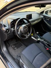 Mazda 2 2015 SKYACTIV-G-thumb-14