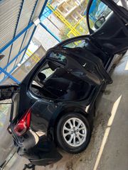 Mazda 2 2015 SKYACTIV-G-thumb-17