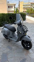 Vespa GTS 300 2019 SUPERTECH-thumb-1