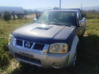 Nissan Navara 2004-thumb-3