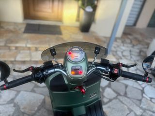 Vespa GTV 310 2018-thumb-8