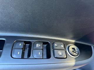 Hyundai i 10 2019 1.2 FACELIFT-thumb-13