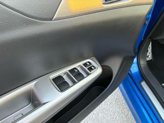 Subaru WRX STI 2009-thumb-15
