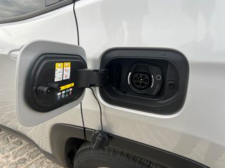 Jeep Compass 2021 Limited Edition - AWD - 4Xe - Navi - Lether - Camera-thumb-23