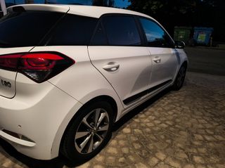 Hyundai i 20 2017 1.2 EDITION +NAVI-thumb-5