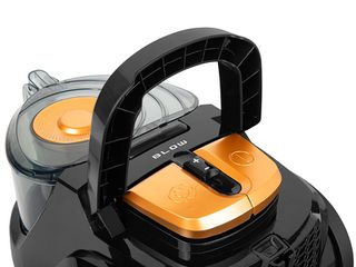 BLOW C899 bagless cyclonic vacuum cleaner-thumb-4