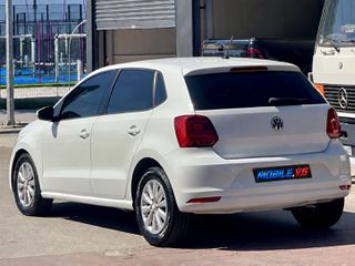 Volkswagen Polo 2016-thumb-8