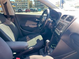 Volkswagen Polo 2016-thumb-14