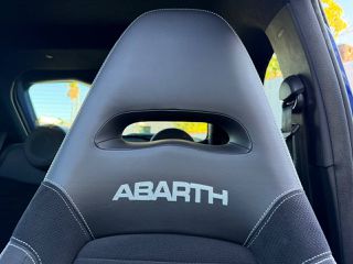 Abarth 595 Competizione 2018 Panorama / Carbon Sabelt / Beats Audio / Record Monza-thumb-14