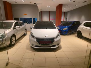 Peugeot 208 2015 Ελληνικής αντιπροσωπείας 165.000 km