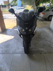 Piaggio XEvo 250 2010-thumb-4