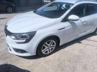 Renault Megane 2017-thumb-4