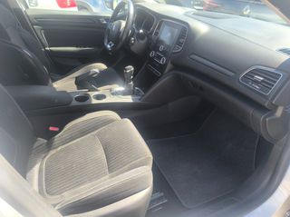Renault Megane 2017-thumb-14