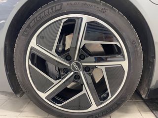 Audi e-tron GT 2022-thumb-16