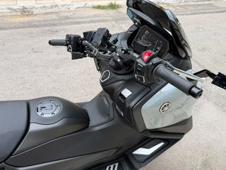 Yamaha T-MAX 560 2026 Tech Max M26-thumb-14