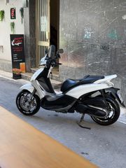 Piaggio Beverly 350 2012 sport touring-thumb-1