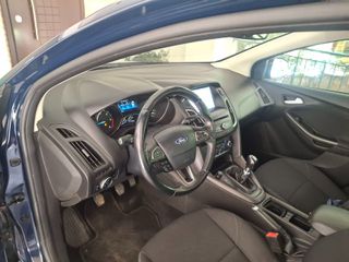 Ford Focus 2017-thumb-38