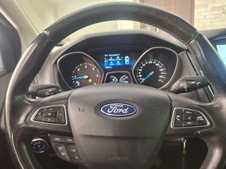 Ford Focus 2017-thumb-26