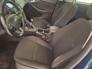 Ford Focus 2017-thumb-30